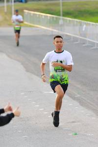 BIB: 962
                            <button type="button" onclick="openModal(3531667)" class="btn btn-primary btn-sm float-right btn-popup" data-toggle="modal" data-target=".modal-high-quality">
                        <i class="fas fa-shopping-cart"></i> Add to Cart
                    </button>
                                            <button type="button" onclick="isThisMe(3531667, true)" class="btn btn-success btn-sm float-right btn-popup btn-isme hidden" data-toggle="tooltip" data-placement="bottom" title="นี่คือรูปของคุณใช่ไหม คลิกที่นี่เพื่อเอาเข้าอัลบั้ม">
                        <i class="fas fa-plus"></i> Add to album
                    </button>
                    <button type="button" onclick="isThisMe(3531667, false)" class="btn btn-warning btn-sm float-right btn-popup btn-isnotme hidden">
                        <i class="fas fa-ban"></i> Remove from album
                    </button>